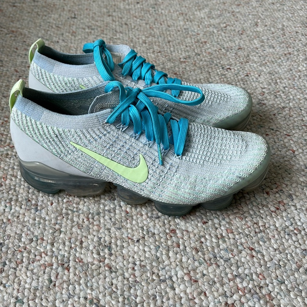 nike vapormax flyknit 3 blue and green
